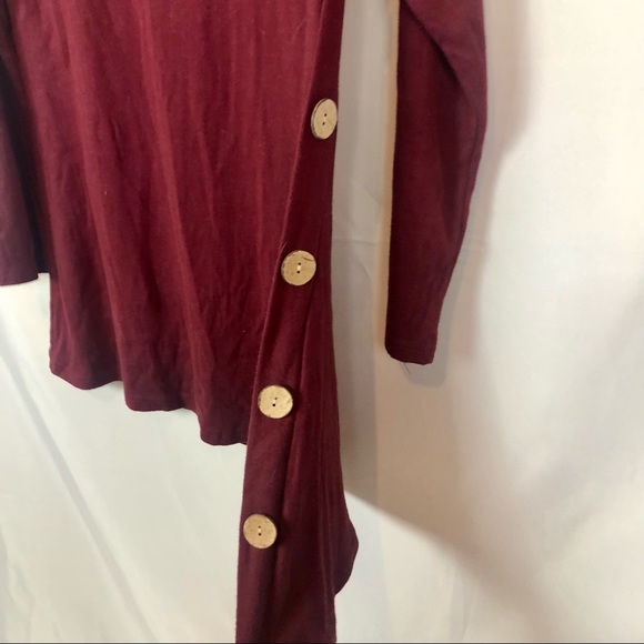 iGenjun Tunic with Button Accents - Picture 4 of 5